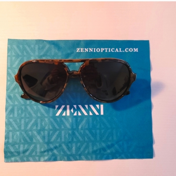 Bundle of 5 NWT Zenni Optical Sunglasses brown with animal print on the arms - Picture 7 of 8